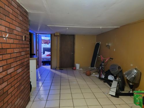 1411 Hayes Ave, Milwaukee WI 53215-3139 exterior