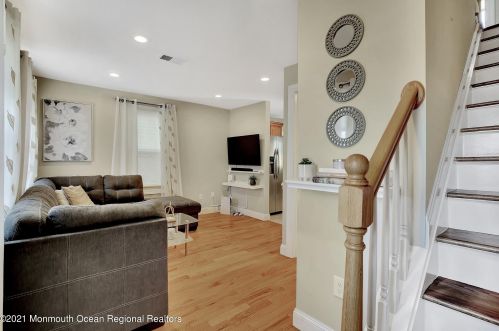 481 Miller St, Perth Amboy, NJ 08861-3476