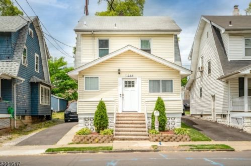 1088 Fulton St, Rahway NJ  07065-3921 exterior