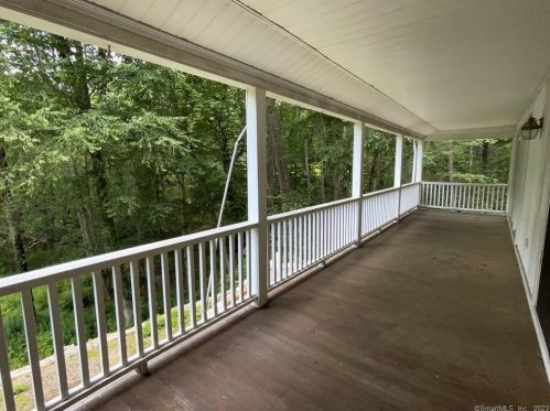 212 Old Ml Rd, Greenwich CT 06830-3342 exterior