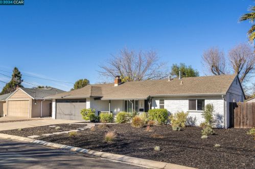 106 Doris Dr, Concord CA  94523-2915 exterior