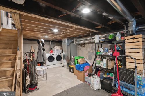 1304 Cleveland St, Philadelphia PA  19146-4605 exterior