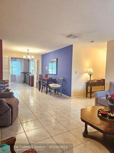 1711 18 St, Boynton Beach FL 33426-6413 exterior