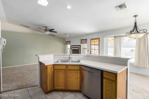 10030 Lucille Dr, Tucson, AZ 85730-3198