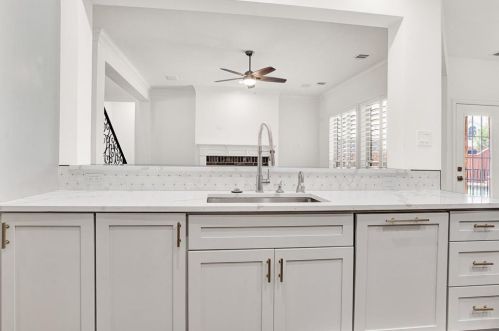 1751 Sagebrush Dr, Frisco TX 75033-7648 exterior