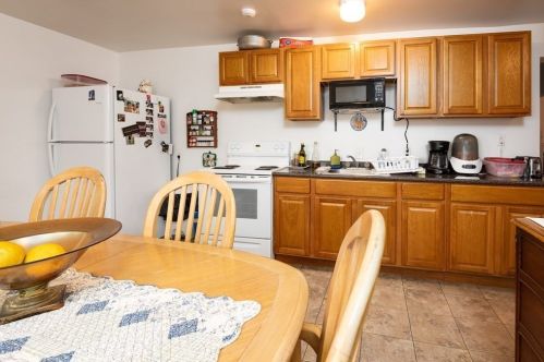 35 Grammont Rd, Worcester MA 01607-1175 exterior