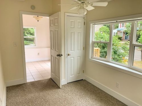 87 Lakevilla Ave, Springfield MA  01109-1405 exterior