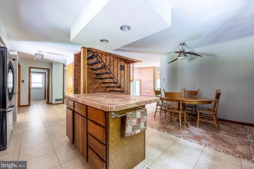 2344 Evergreen Ln, Pottstown PA 19465-8884 exterior