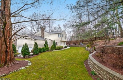 12 Dana Pl, Bernardsville, NJ 07924-1802