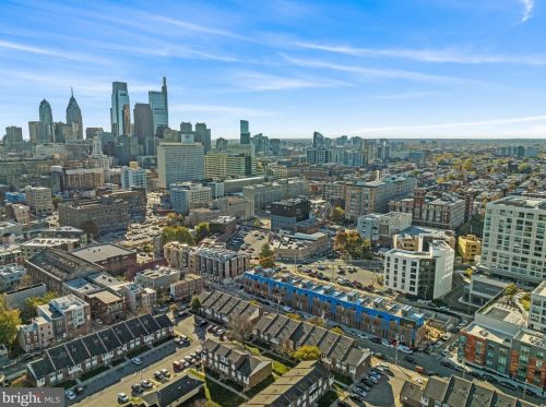 662 13 St, Philadelphia PA 19123-0024 exterior