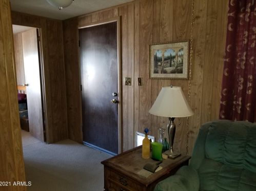 1705 Charleston Ave, Phoenix AZ 85023-1218 exterior