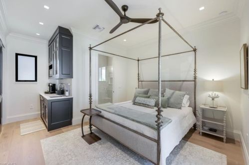 172 Cheshire Way, Naples FL 34110-4413 exterior