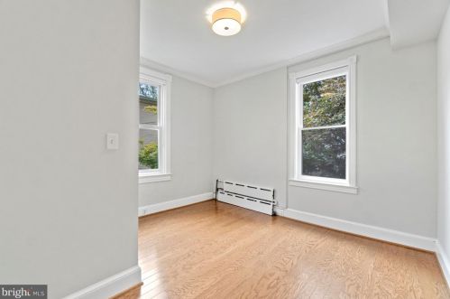 3021 Cambridge Pl, Washington DC  20007-2914 exterior