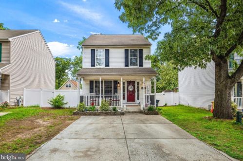 636 Bunch Ave, Glen Burnie, MD 21060-6959