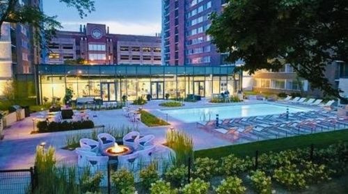 820 Laflin St, Chicago IL 60827-5710 exterior