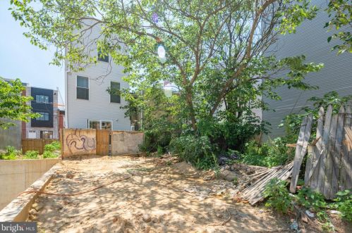 2621 Federal St, Philadelphia PA 19146-2432 exterior