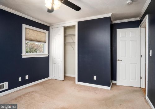 28 Matthew Dr, Trenton NJ 08628-3340 exterior