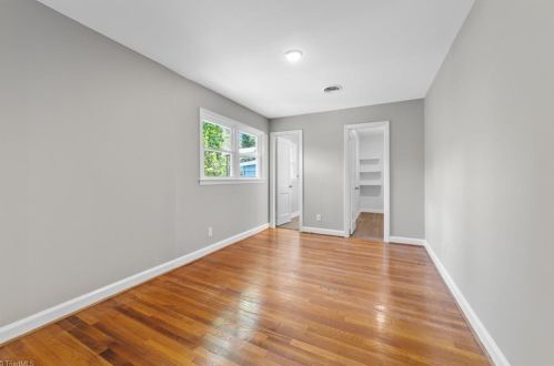 3011 Masonic Dr, Greensboro NC 27403-1934 exterior