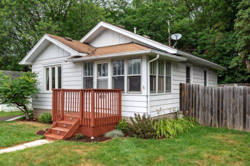 860 Algonquin Ave, Saint Paul, MN 55119-3702