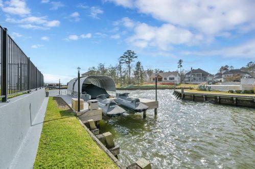 194 Bentwater Bay Dr, Montgomery TX 77356-4651 exterior