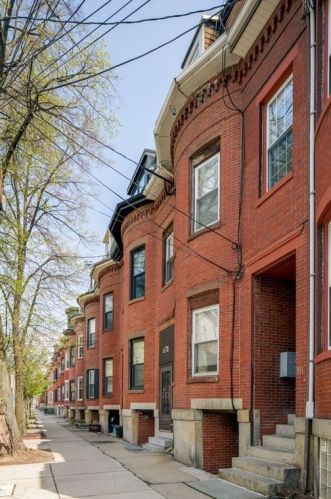 111 Saratoga St, Boston MA  exterior