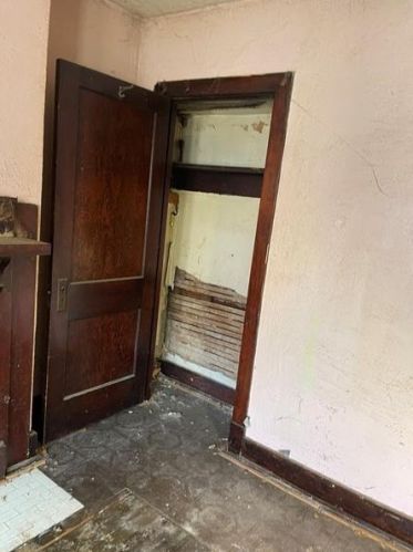 7701 Cannon St, Pittsburgh PA 15205-4207 exterior