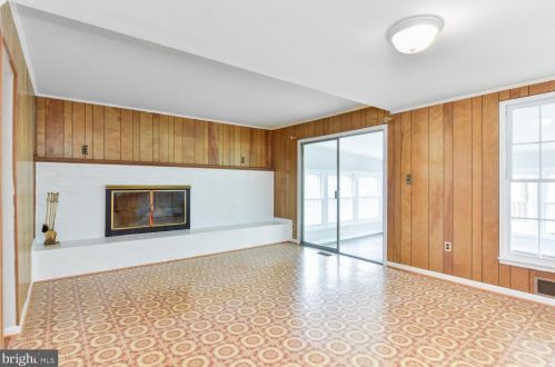 8804 Falkstone Ln, Alexandria VA 22309-4007 exterior