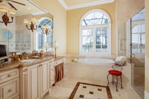 2124 Canna Way, Naples FL 34105-3068 exterior