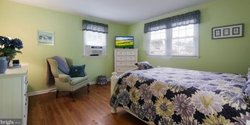 1165 Wood Ln, Warminster PA 18974-2645 exterior