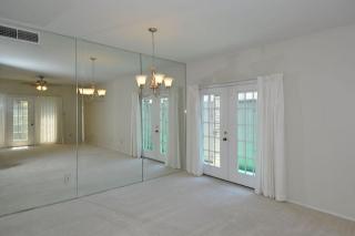 342 Wilcrest Dr, Houston TX  77042-1010 exterior