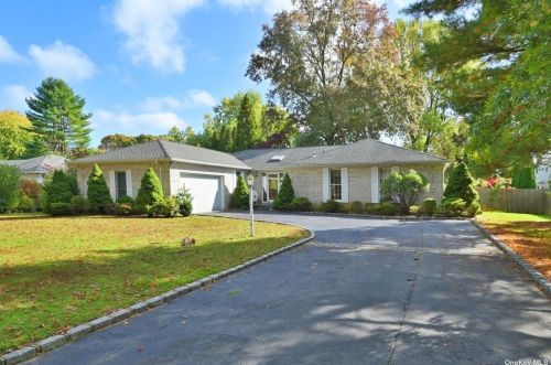 24 Gallatin Dr, Huntington Station, NY 11746-7950