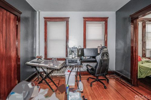 239 Hamilton St, New Brunswick NJ 08901-2205 exterior