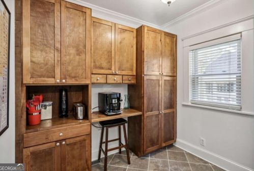 805 Charles Allen Dr, Atlanta GA  30308-1706 exterior