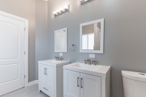 25 118th Pl, Chicago IL 60628-5801 exterior