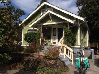 1535 Henry St, Portland, OR 97202-5515