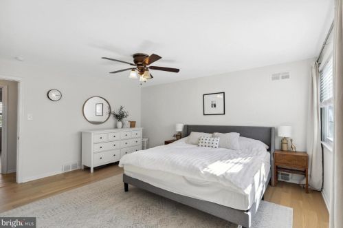 1246 Center Rd, Pittsburgh PA  19083-4823 exterior