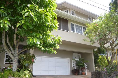 2330 Kaola Way, Honolulu, HI 96813-1334