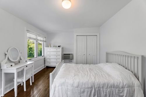 6853 Kildare Ave, Chicago IL 60803-2108 exterior