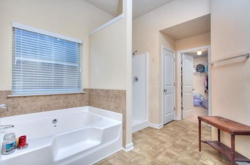 2241 Capella Cir, Atlanta GA  30331-3864 exterior