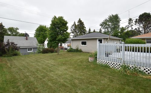 2632 93, Milwaukee WI 53227-1525 exterior