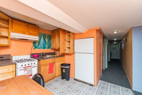 2718 Campbell Ave, Chicago IL 60647-1923 exterior