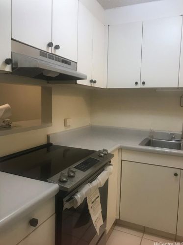 1521 Alexander St, Honolulu, HI 96822-4979