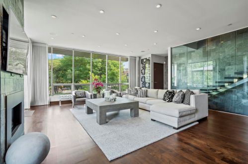 755 Kilbourn Ave, Milwaukee WI 53208-3111 exterior