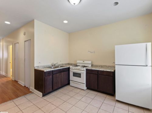 6648 Sangamon St, Chicago IL 60621-1824 exterior