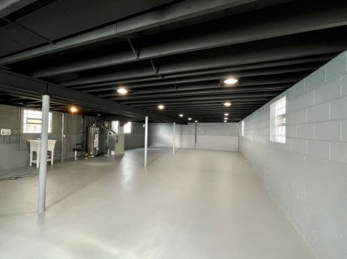 8015 Keeler Ave, Chicago IL  60652-2313 exterior