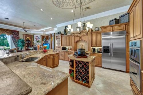 2743 Olde Cypress Dr, Naples FL 34119-9734 exterior