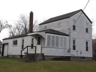 306 State St, Middlevle, MI 49333-9267