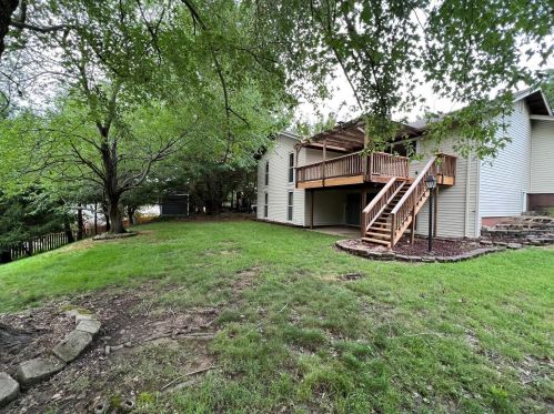 2041 Nettlewood Ct, Hazelwood MO 63043-2141 exterior