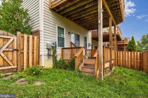 3405 Governors Crest Ct, Alexandria VA  22310-2337 exterior