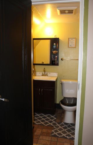 2401 9 Pl, Milwaukee WI 53215-3214 exterior